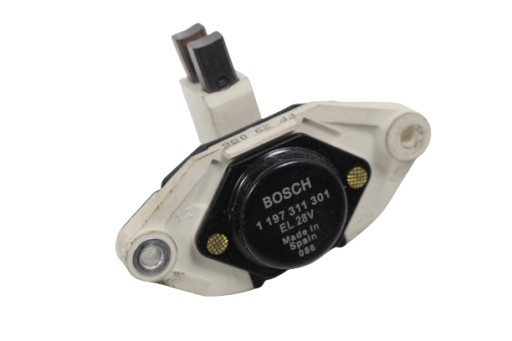 REGULATOR NAPIECIA MERCEDES A0001541705