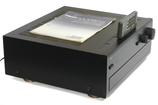 YAMAHA AX-1050 FLAGOWY WZMACNIACZ STEREO PILOT INSTR