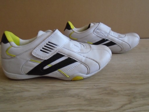 Buty sportowe GEORGE rozmiar 34
