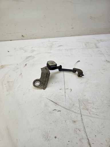 CZUJNIK POZIOMOWANIA ŚWIATEŁ AUDI A4 B7 8E0616571D
