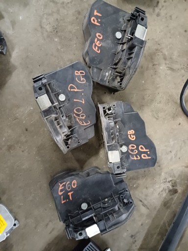 ZAMEK BMW e60 e90 7pin prawy lewy przód tył
