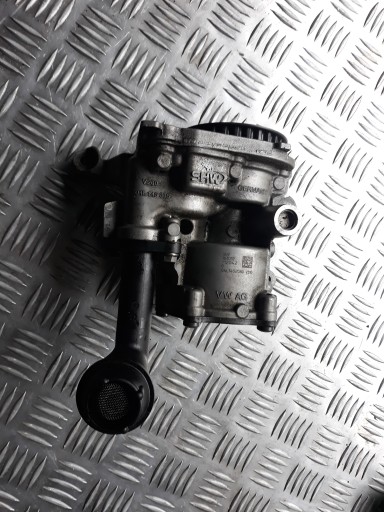 POMPA OLEJU 1.6 TDI VW AUDI 04L145208D