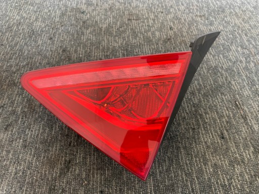 AUDI A7 C7 LAMPA TYŁ TYLNA PRAWA W KLAPE BAGAŻNIKA ORYGINAŁ
