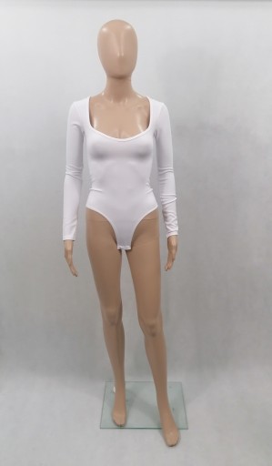 PRETTYLITTLETHING BODY DOPASAOWANE BIAŁE