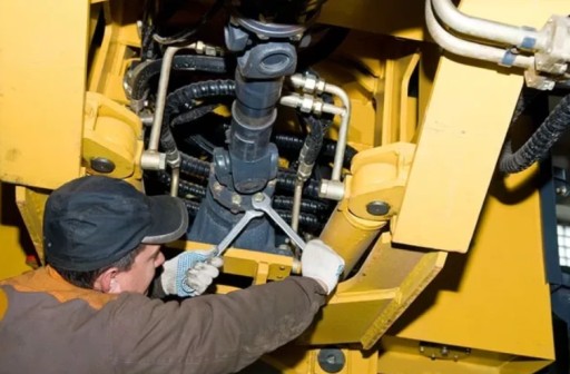 Serwis JCB Naprawa Koparek Maszyn Budowlanych JCB
