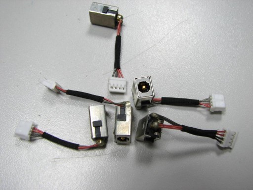 GNIAZDO HP MINI 210-3000 110-3000 JP316