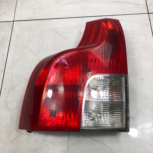 LAMPA LEWY TYŁ DOLNA XC90 I