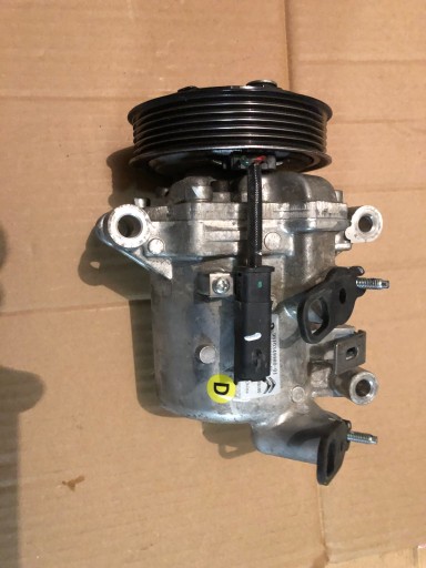 Sprężarka klimtyzacji CITROEN PEUGEOT PSA 9810349980-01