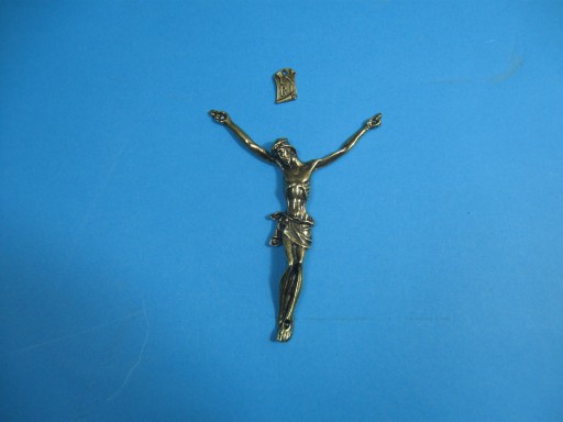 Korpus Pasyjka metalowa Jezusa na krzyż + napis 8,5 cm