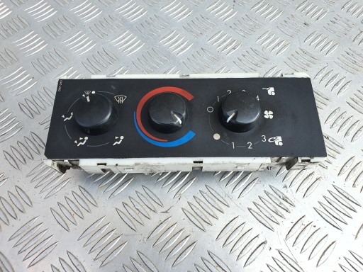 PANEL NAWIEWU NADMUCHU OGRZEWANIA DAF LF 45 55