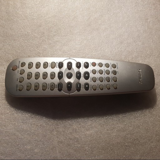 Oryginał pilot Philips 242254900508 - TV VIDEO DVD VCR VHS - combo DVP3100V