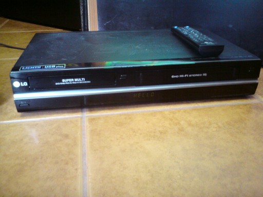 LG RC299H nagrywarka combo 2w1 RECORDER DVD + VHS z pilotem, posiada HDMI