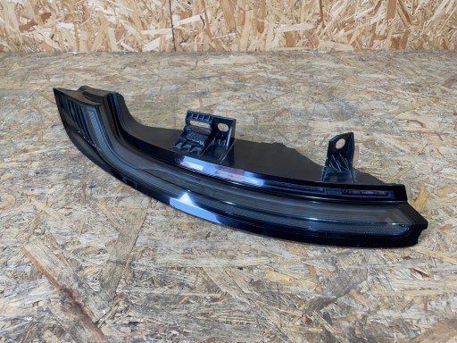 PORSCHE 911 992 LAMPA LEWA TYŁ LED 992945091F