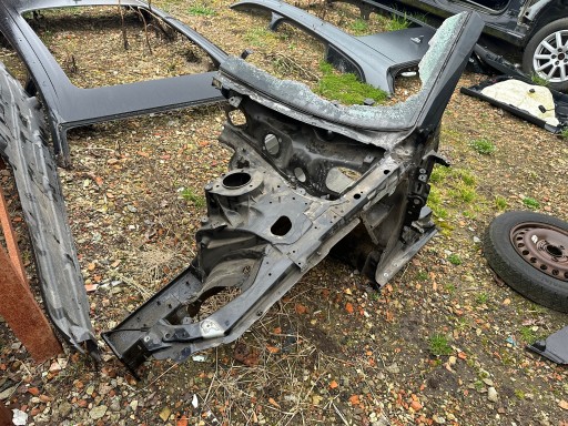 AUDI A4 B9 ĆWIARTKA LEWA PRZEDNIA PODŁUŻNICA FARTUCH PRÓG 8W