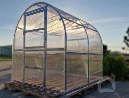 SZKLARNIA KLASIKA SLIM 2X2 M (4 M²)