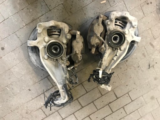 FORD F150 2016-2020 ZWROTNICA ZAWIESZENIE PRZÓD
