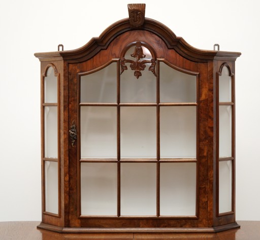 STYLOWA WITRYNKA WISZĄCA ORZECHOWA h73x68x18