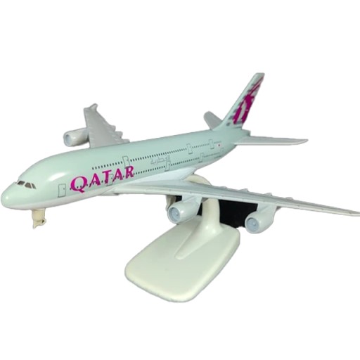 SAMOLOT MODEL PASAŻERSKI QATAR KOLEKCJONERSKI SKALA 1:250