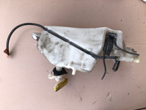 ZBIORNICZEK SPRYSKIWACZY RENAULT SCENIC II 99-02