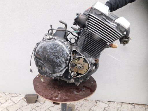 SUZUKI GSX 1400 SILNIK