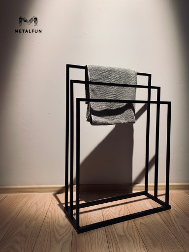Wieszak na ręczniki Stojak łazienkowy SPA METALFUN