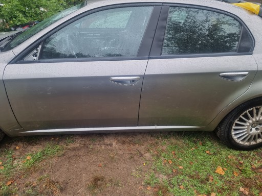 DRZWI LEWE PRZÓD TYŁ ALFA ROMEO 159 LAKIER 651