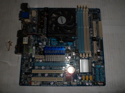 Płyta główna Gigabyte GA-MA785GMT-UD2H AMD Athlon