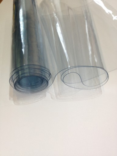FOLIA PRZEZROCZYSTA PVC TRUDNOPALNA 0,5MM 140CM/MB
