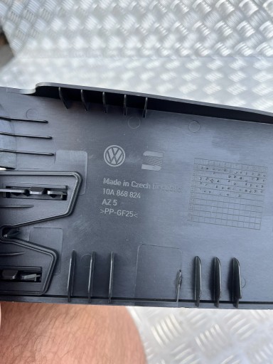 TRÓJKĄT POSZYCIE SŁUPKA PRAWA VW ID.3 ID3 10A868824