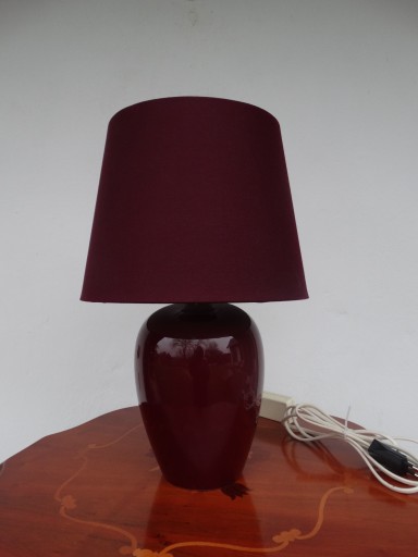 Lampka stołowa ceramiczna w kolorze bordowym !