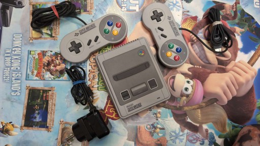 KONSOLA SNES CLASSIC MINI / SUPER NINTENDO CLASSIC
