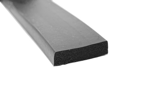 USZCZELKA GUMOWA PIANKOWA PŁASKOWNIK LISTWA 10x30
