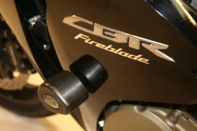 CRASHPADY AERO RG HONDA CBR1000RR 08- 19/CBR1000RR SP 17- 19 BLACK