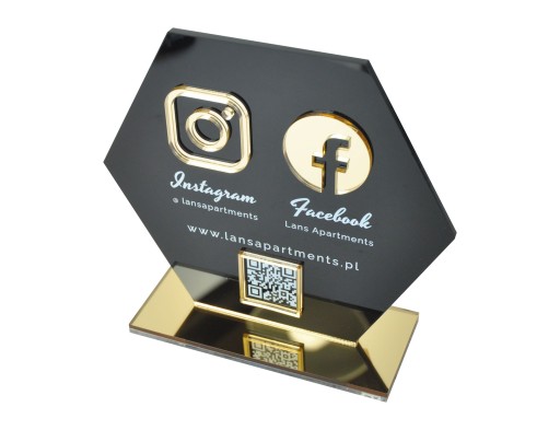 Statuetka z plexi social media z nadrukiem UV i złotymi elementami