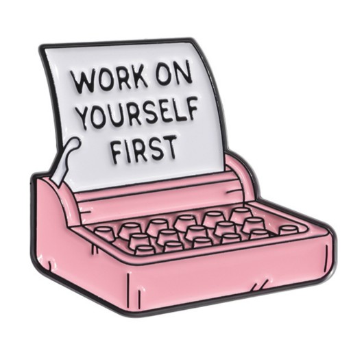 Metalowa Przypinka Maszyna Do Pisania Work On Yourself First Pin