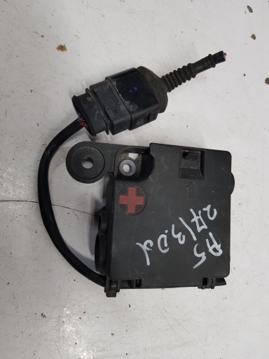 klema plusowa Audi A5 8K0937517A