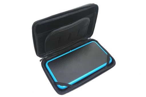 IRIS Etui pokrowiec kuferek ochronny na konsolę New Nintendo 2DS XL czarny