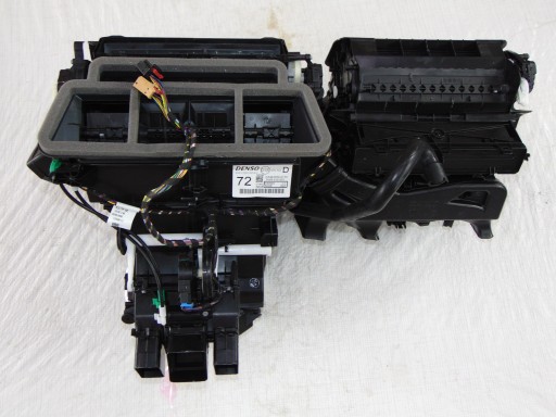 PASSAT B8 NAGRZEWNICA LIFT 5WB816001A KLIMATRONIK DOGRZEWACZ DENSO