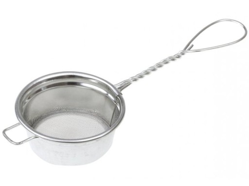 SITKO METALOWE DO HERBATY Z RĄCZKĄ Ø9 CM WYSOKIE