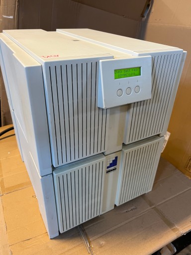 UPS APC Matrix 5000EU + MX5000PEW 3750W