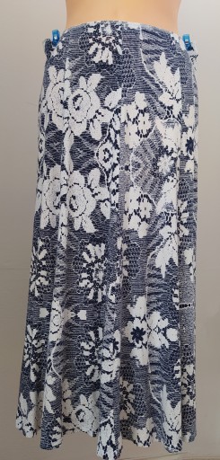 XL 46 długa rozkloszowana spódnica maxi wzór koronki dzianina wiskoza