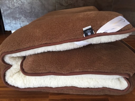 MATERAC WEŁNIANY CAMEL C MERYNOS Z WEŁNY WEŁNA 140