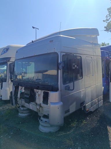 KABINA DAF XF 105 RÓŻNE RODZAJE WYPRZEDAŻ