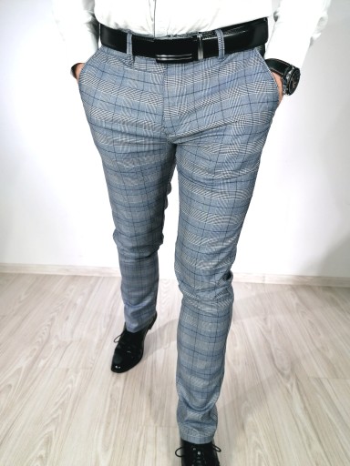 Męskie niebieskie eleganckie spodnie w kratę - 38