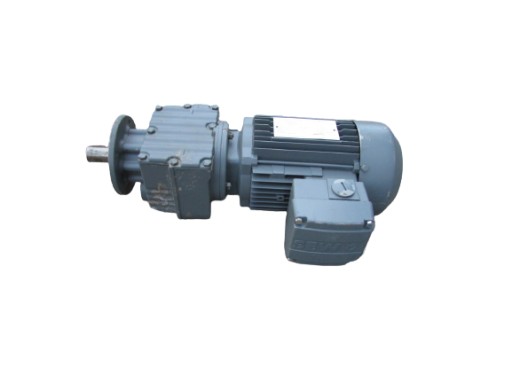 Motoreduktor SEW 0,55 kw 243 obr/min RF27 DT80K4