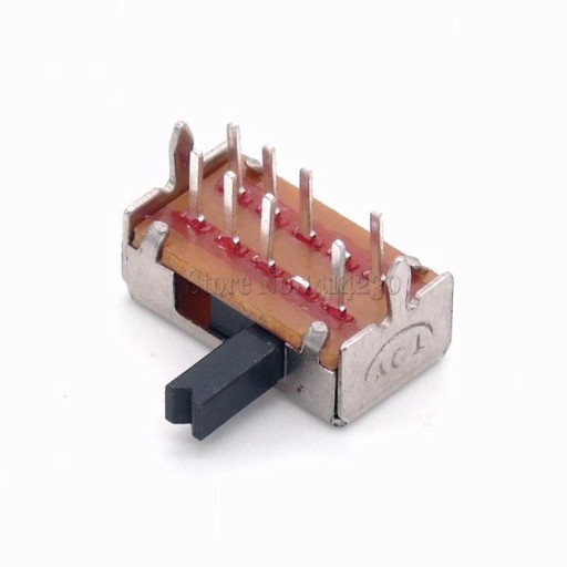 SK23D07 VG4 zgięte szpilki przeł. 8 pin 3 poz. 4mm