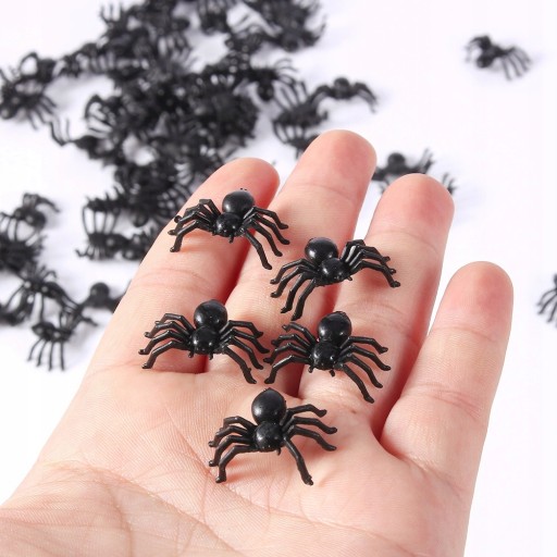 PAJĄKI PLASTIKOWE CZARNE 50 SZTUK HALLOWEEN