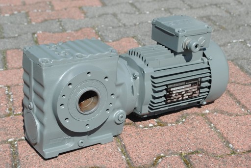 Motoreduktor kątowy 0.75kw. 56obr./min.. Firmy Sew