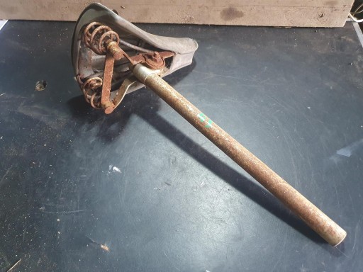 STARY ZABYTKOWY ROWER SIEDZENIE SIODŁO SPRĘŻYNY