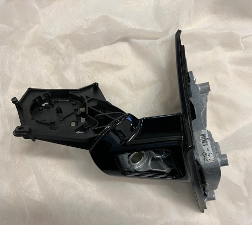 BMW X1 PODSTAWA LUSTERKA LEWA 51167459805